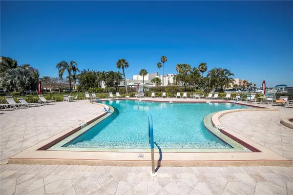 Property Slideshow image 3 of 48 | 7300 sun island dr 602, South Pasadena, FL, 33707