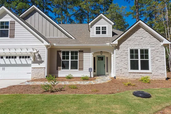 Property Slideshow image 3 of 3 | 402 sawgrass cv, Mccormick, SC, 29835
