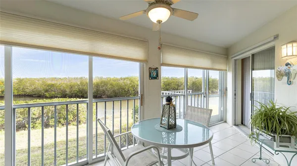 Property Slideshow image 3 of 73 | 1109 edgewater cir # 1109, Bradenton, FL, 34209