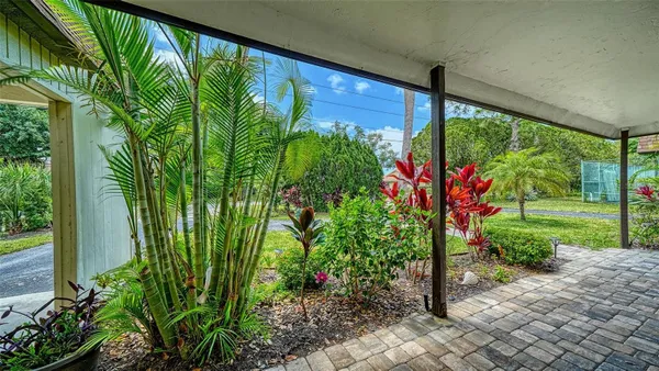 Property Slideshow image 3 of 38 | 2247 bispham rd 50, Sarasota, FL, 34231