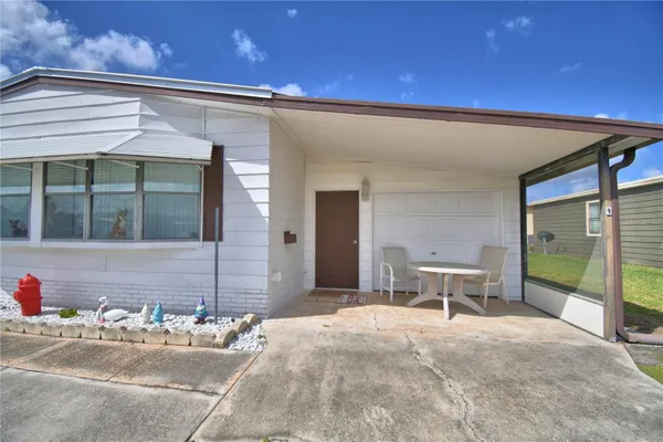 Property Slideshow image 2 of 65 | 5006 lodgewood dr, Lakeland, FL, 33810