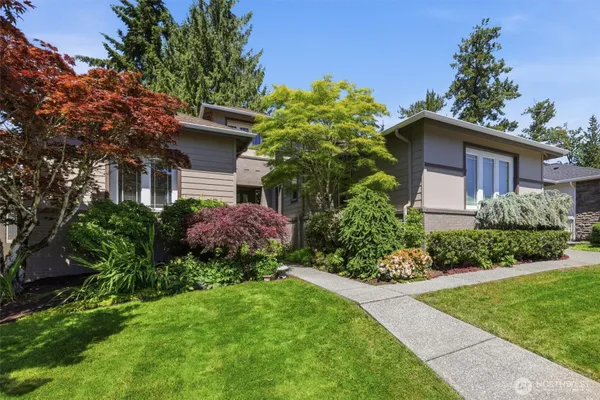 Property Slideshow image 2 of 40 | 22844 ne 126th st, Redmond, WA, 98053