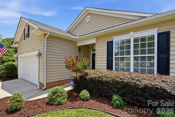 Property Slideshow image 3 of 46 | 970 platinum dr, Fort Mill, SC, 29708