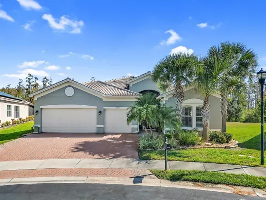 Property Slideshow image 2 of 76 | 16308 garnet glen pl, Wimauma, FL, 33598