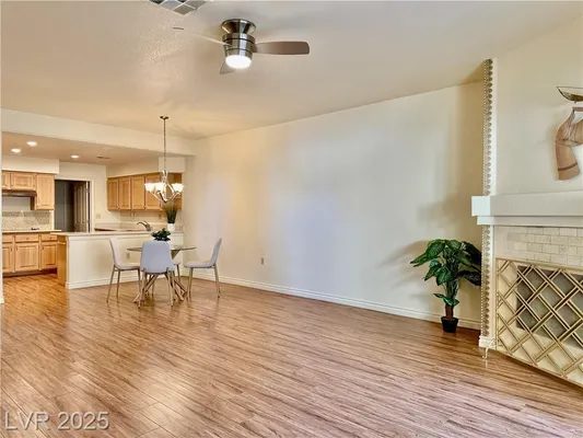 Property Slideshow image 3 of 29 | 421 wonderstone dr, Las Vegas, NV, 89107