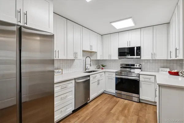 Property Slideshow image 3 of 49 | 580 s clinton st 10d, Denver, CO, 80247