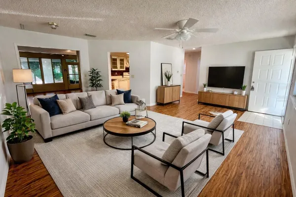 Property Slideshow image 2 of 15 | 10966 sw 82nd ter, Ocala, FL, 34481