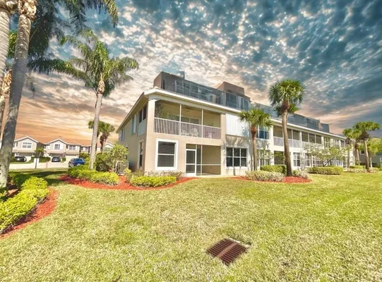 Property Slideshow image 2 of 48 | 11004 mill creek way 1902, Fort Myers, FL, 33913