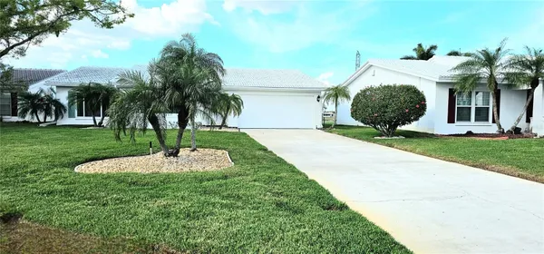 Property Slideshow image 2 of 30 | 3585 93rd ave, Pinellas Park, FL, 33782