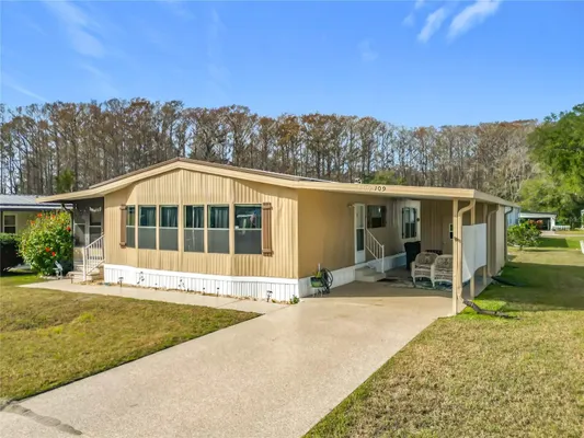 Property Slideshow image 2 of 26 | 109 lyonia ln, Wildwood, FL, 34785