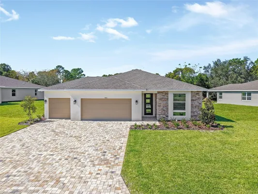 Property Slideshow image 2 of 30 | 9253 players dr, Weeki Wachee, FL, 34613