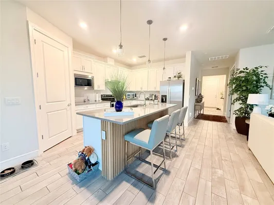 Property Slideshow image 2 of 29 | 1994 spring shower cir, Kissimmee, FL, 34744