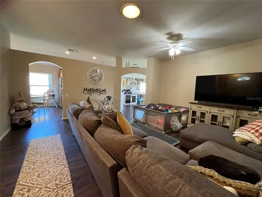 Property Slideshow image 2 of 63 | 3833 whistlewood cir, Lakeland, FL, 33811