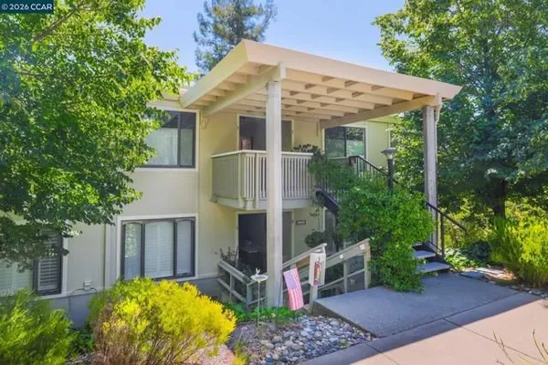 Property Slideshow image 2 of 49 | 2224 pine knoll dr 8, Walnut Creek, CA, 94595
