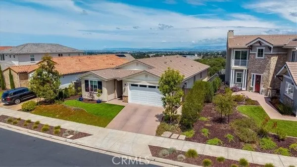 Property Slideshow image 2 of 46 | 1523 copperberry, Santa Maria, CA, 93455