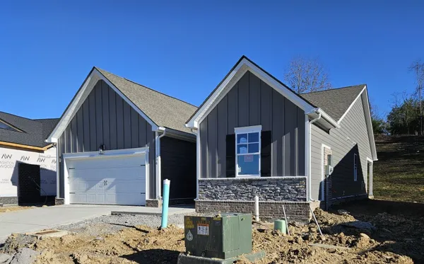 Property Slideshow image 3 of 34 | 356 stonehaus cir, Antioch, TN, 37013