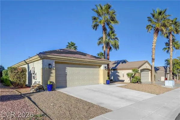 Property Slideshow image 3 of 58 | 2172 picture rock ave, Henderson, NV, 89012