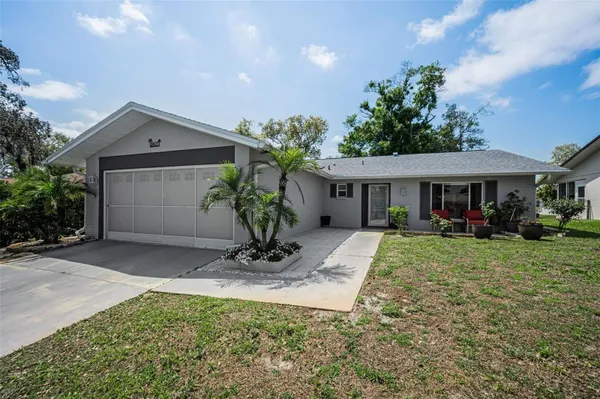 Property Slideshow image 2 of 68 | 10623 mira vista dr, Port Richey, FL, 34668