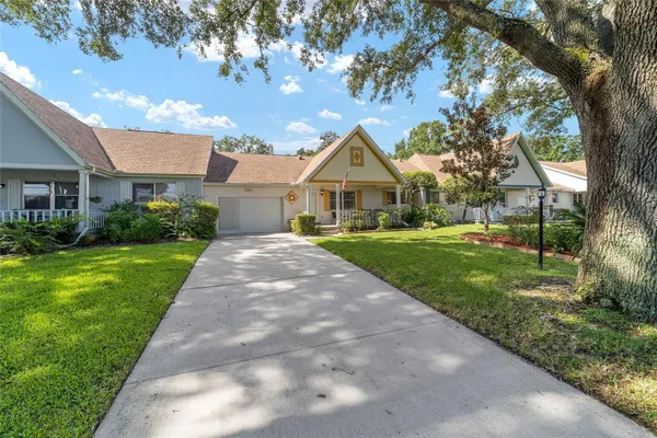 Property Slideshow image 2 of 51 | 8530 sw 90th st c, Ocala, FL, 34481
