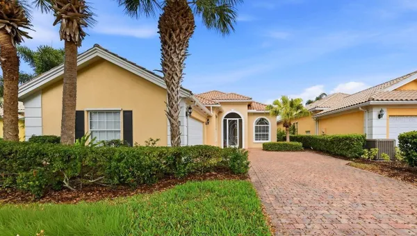 Property Slideshow image 2 of 55 | 13240 guyana st, Venice, FL, 34293