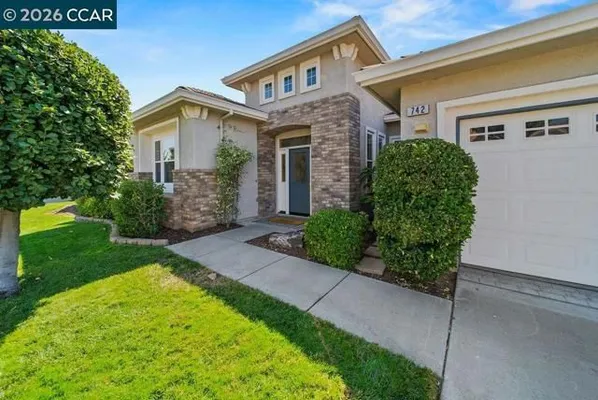Property Slideshow image 3 of 40 | 742 richardson dr, Brentwood (Cc), CA, 94513