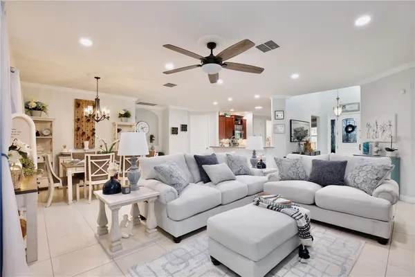 Property Slideshow image 3 of 66 | 217 lake cassidy dr, Kissimmee, FL, 34759