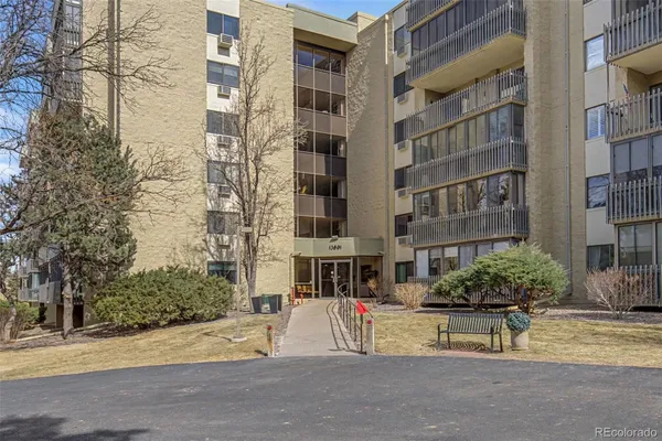 Property Slideshow image 2 of 48 | 13691 e marina dr 507, Aurora, CO, 80014