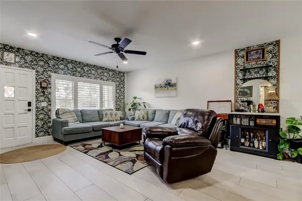 Property Slideshow image 3 of 64 | 2170 americus blvd 64, Clearwater, FL, 33763