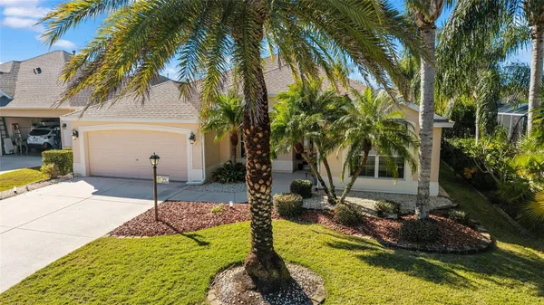 Property Slideshow image 2 of 72 | 973 isle of palms path, The Villages, FL, 32162