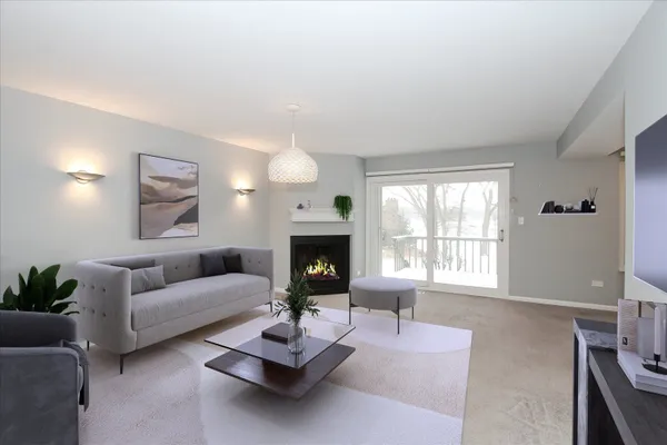 Property Slideshow image 2 of 30 | 299 mallard point pt d, Lake Barrington, IL, 60010