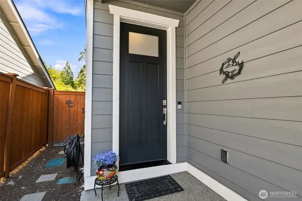 Property Slideshow image 2 of 32 | 5612 reef ln, Lacey, WA, 98516