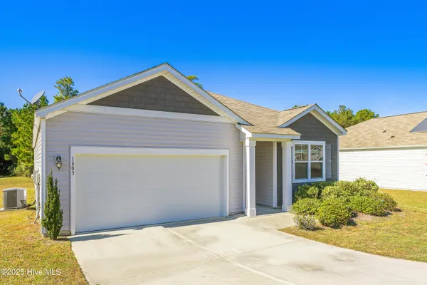 Property Slideshow image 3 of 42 | 1803 st patricks ct se, Bolivia, NC, 28422