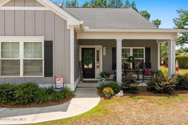 Property Slideshow image 3 of 62 | 509 waltz cir, Shallotte, NC, 28470