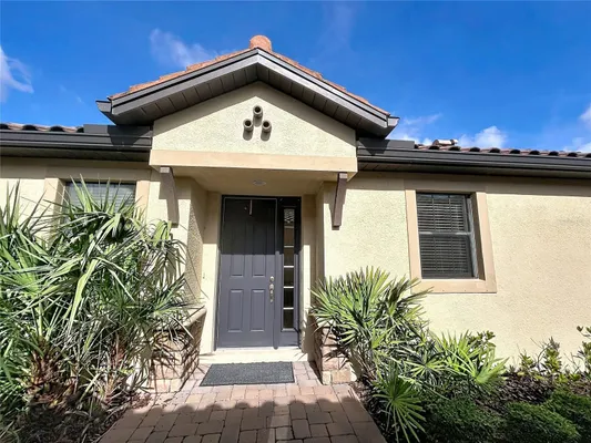 Property Slideshow image 3 of 33 | 8335 alberata vista dr, Tampa, FL, 33647