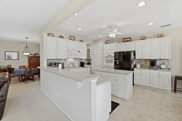 Property Slideshow image 3 of 20 | 12314 arlington dr, Huntley, IL, 60142