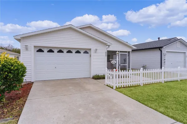 Property Slideshow image 3 of 43 | 424 rose croft ter, The Villages, FL, 32162