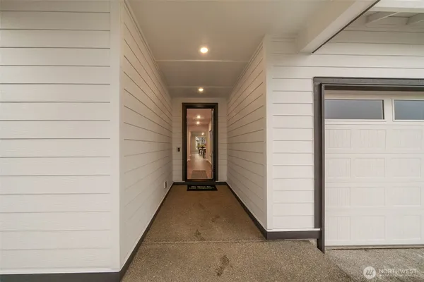 Property Slideshow image 2 of 25 | 14830 205th avenue ct 2500, Bonney Lake, WA, 98391