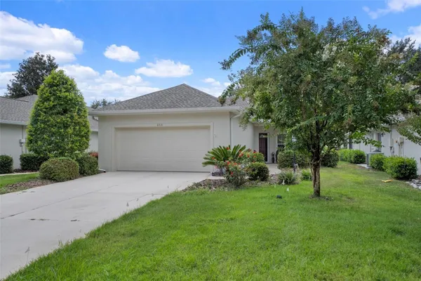Property Slideshow image 2 of 62 | 6531 w cannondale dr, Crystal River, FL, 34429
