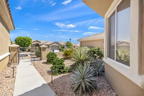 Property Slideshow image 3 of 49 | 78285 cloveridge way, Palm Desert, CA, 92211