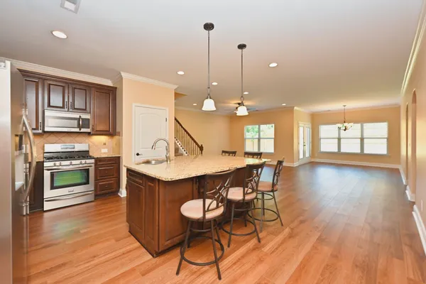 Property Slideshow image 2 of 40 | 223 meandering dr, Lebanon, TN, 37090
