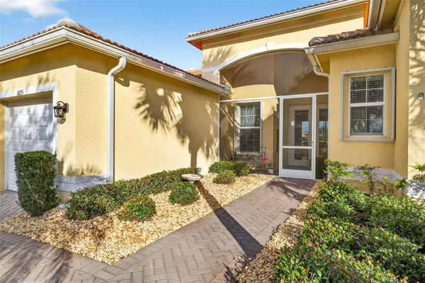 Property Slideshow image 2 of 62 | 16251 diamond bay dr, Wimauma, FL, 33598