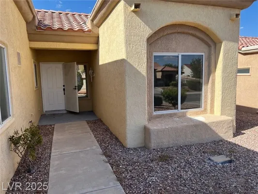 Property Slideshow image 3 of 21 | 10012 bundella dr, Las Vegas, NV, 89134