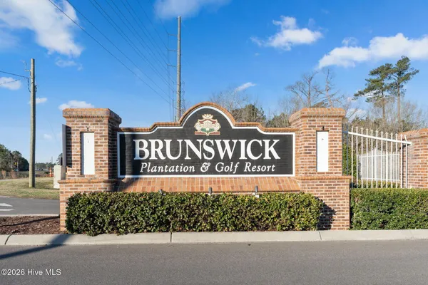 Property Slideshow image 2 of 49 | 136 s middleton dr, Calabash, NC, 28467