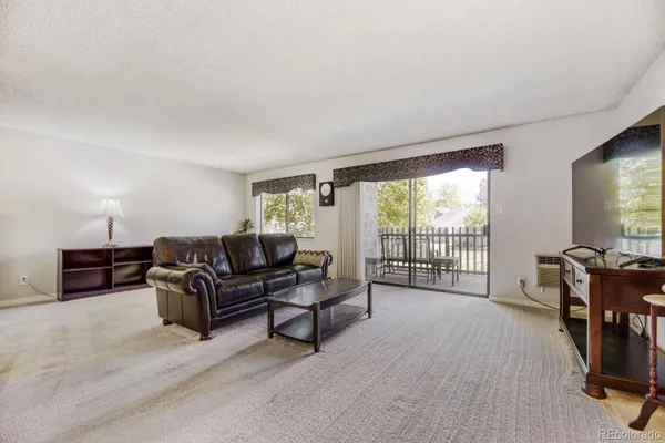 Property Slideshow image 2 of 16 | 13691 e marina dr 103, Aurora, CO, 80014