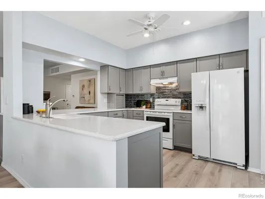 Property Slideshow image 3 of 30 | 2897 w riverwalk cir 107, Littleton, CO, 80123