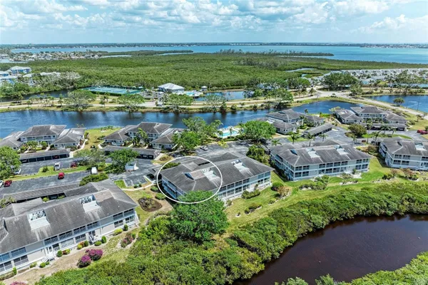 Property Slideshow image 3 of 66 | 628 estuary dr, Bradenton, FL, 34209