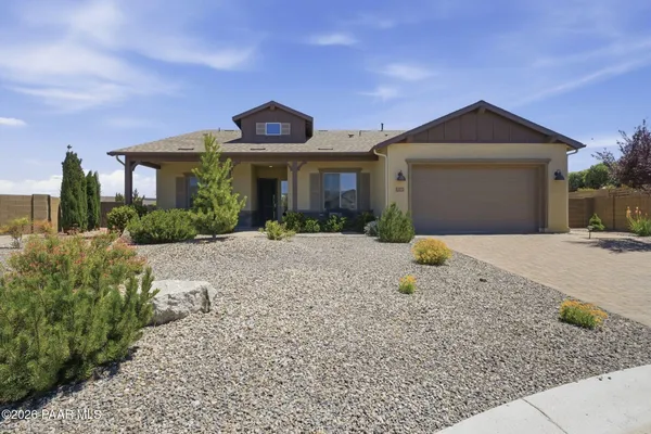 Property Slideshow image 2 of 46 | 7719 e serenade cir, Prescott Valley, AZ, 86315