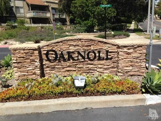 Property Slideshow image 2 of 17 | 245 oak leaf dr 104, Thousand Oaks, CA, 91360