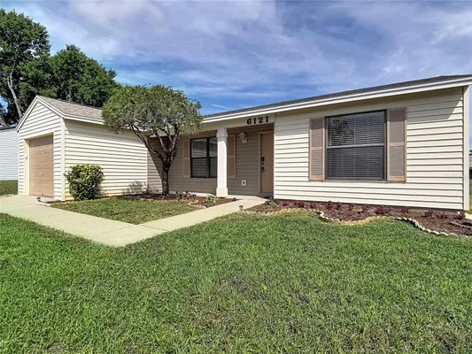 Property Slideshow image 3 of 41 | 6121 kittiwake dr, Lakeland, FL, 33809
