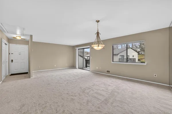 Property Slideshow image 2 of 36 | 130g columbia ct, Yorktown, NY, 10598